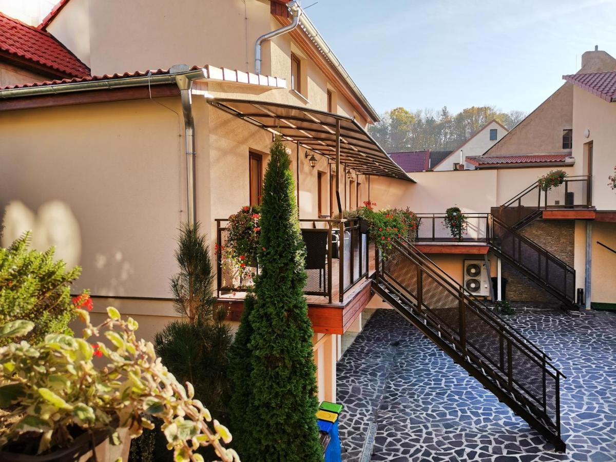 Apartmany Aranka Zatec  Exterior photo